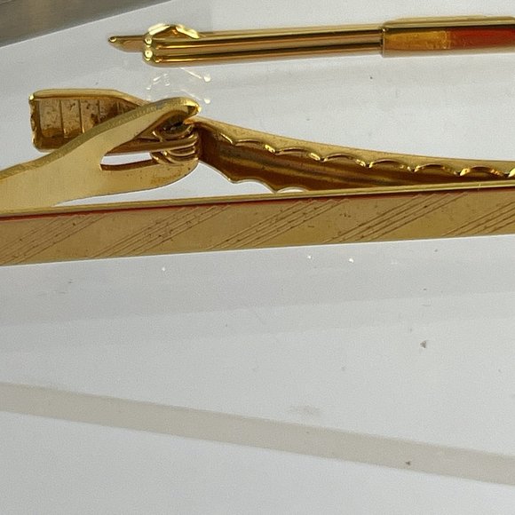 Lot of 3 Metal Tie Clips Bars Slides Silver Tone Gold Tone Unbranded - Picture 3 of 7